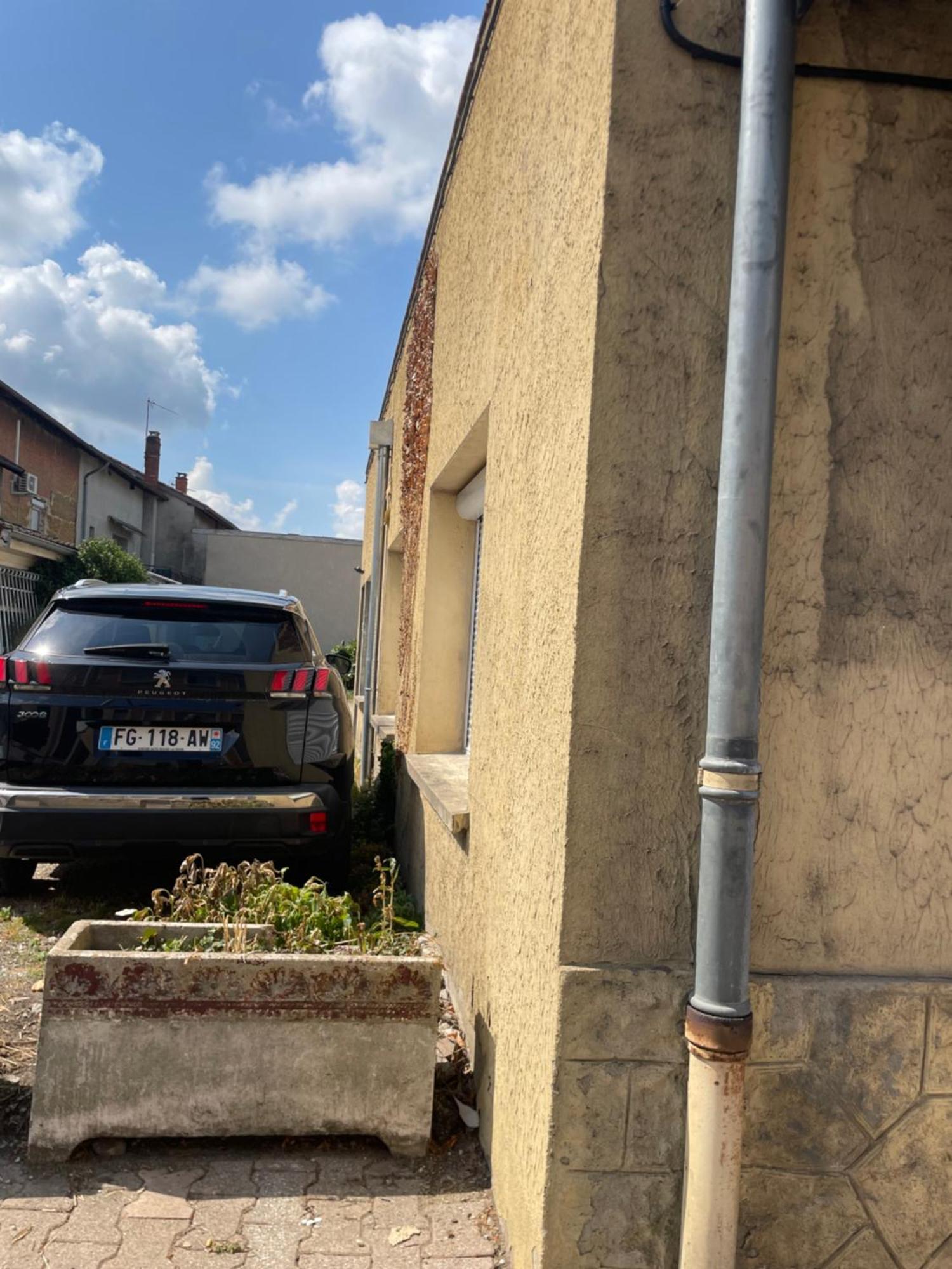 Le Pelican Villars-les-Dombes Exteriör bild